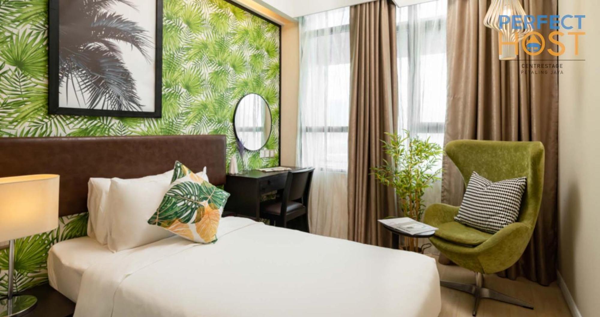 Centrestage Petaling Jaya By Perfect Host Hotel Exterior photo Deluxe Room