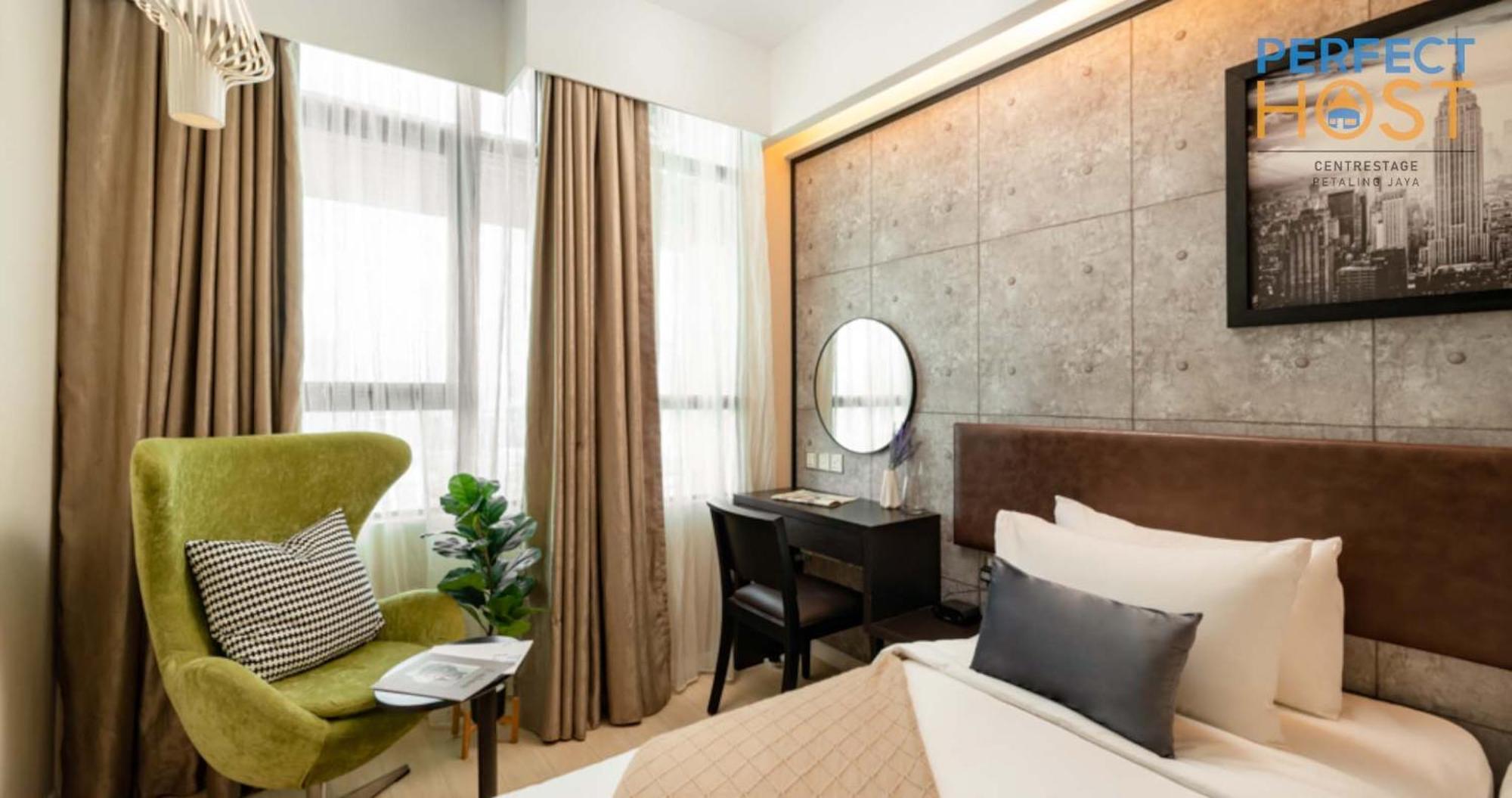 Centrestage Petaling Jaya By Perfect Host Hotel Exterior photo Deluxe Room