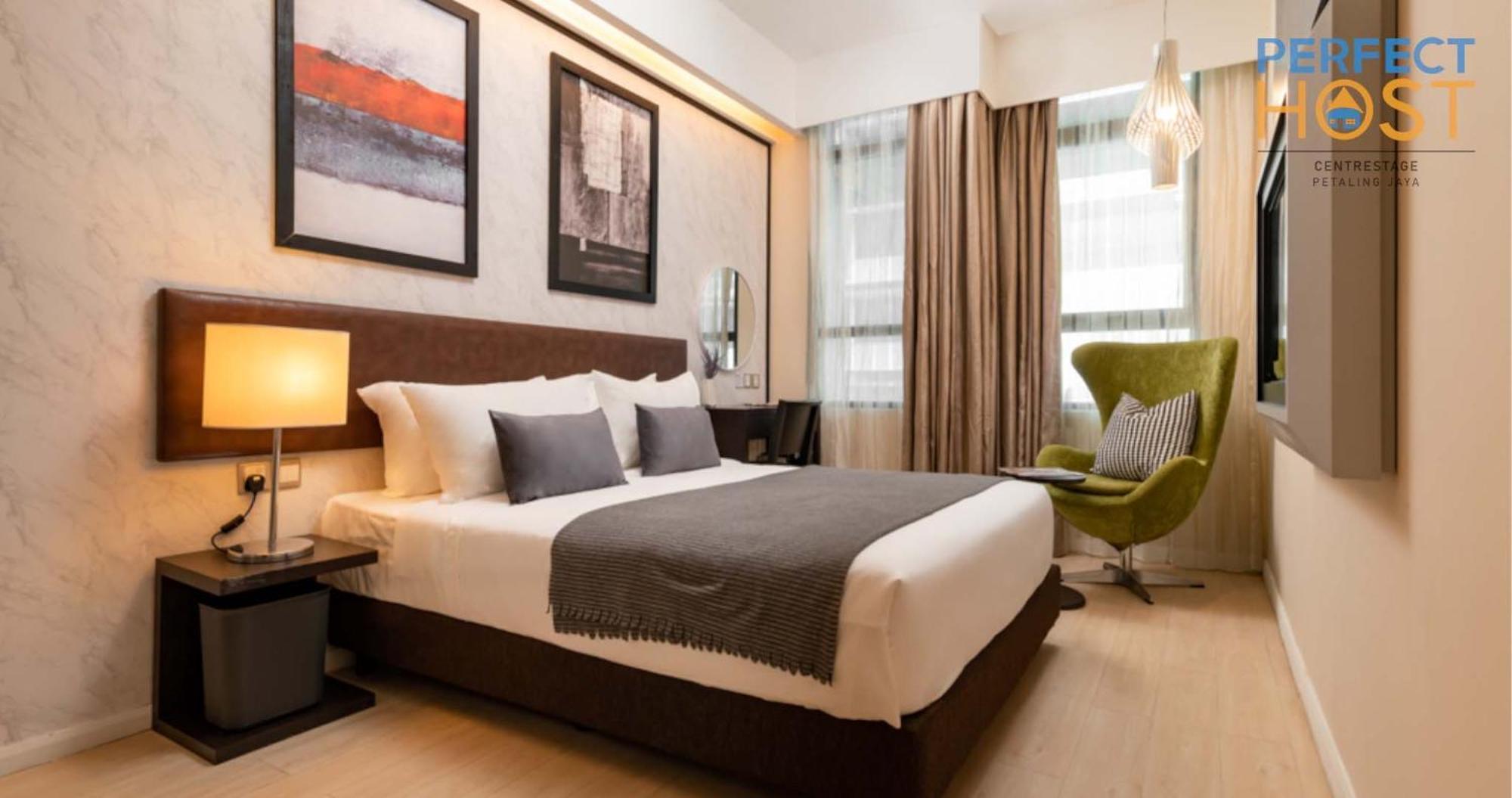 Centrestage Petaling Jaya By Perfect Host Hotel Exterior photo Deluxe Room