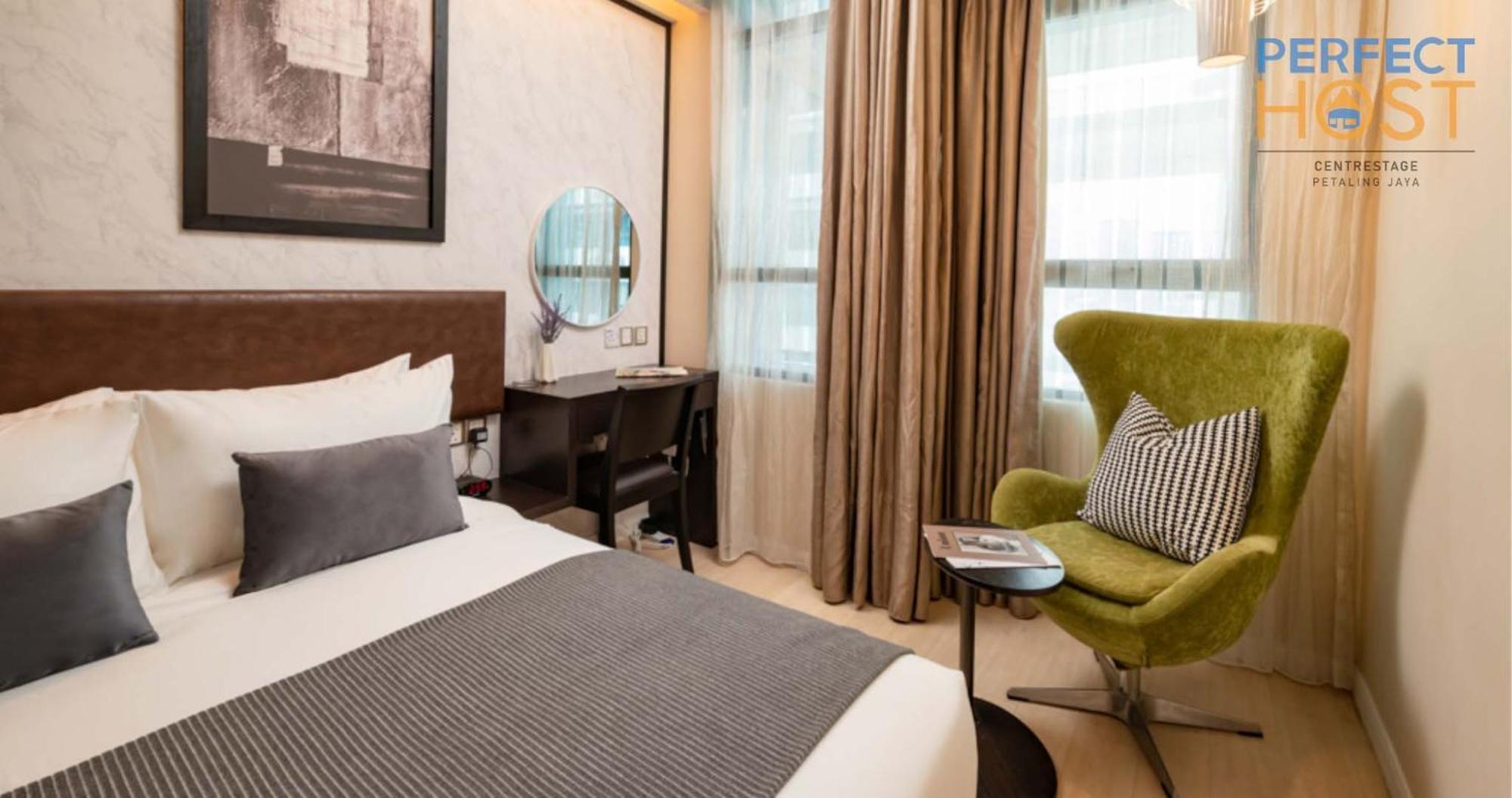 Centrestage Petaling Jaya By Perfect Host Hotel Exterior photo Deluxe Room