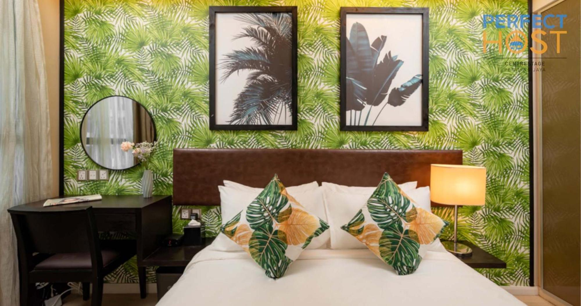 Centrestage Petaling Jaya By Perfect Host Hotel Exterior photo Deluxe Room