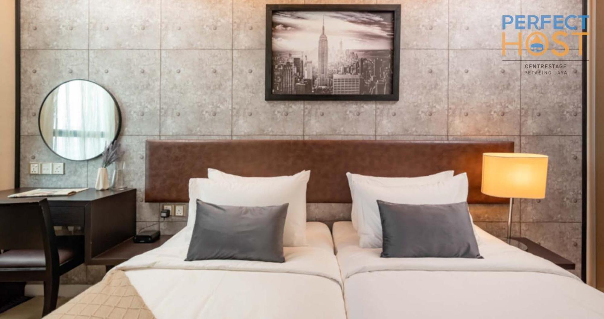 Centrestage Petaling Jaya By Perfect Host Hotel Exterior photo Deluxe Room